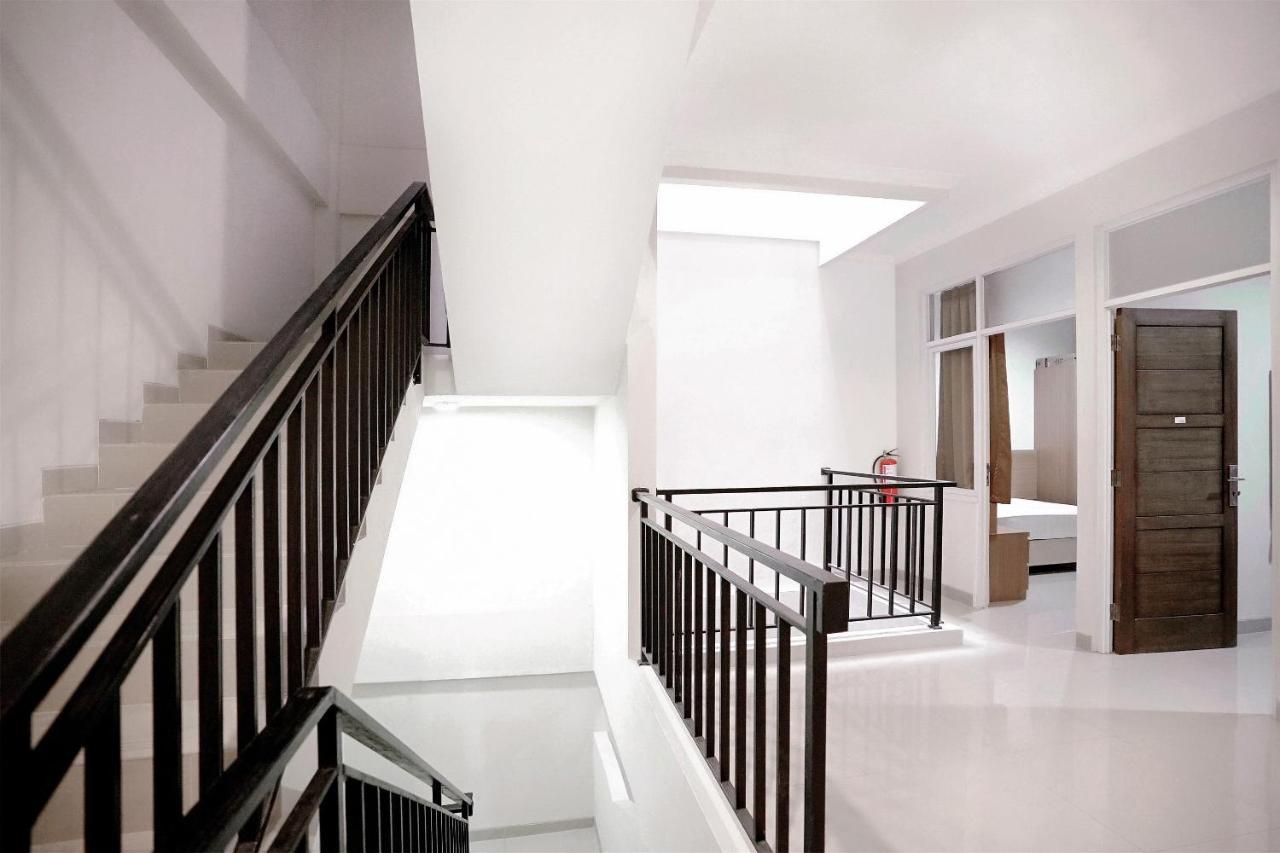 Oyo 415 The Kartini 8 Residence Cakarta Dış mekan fotoğraf