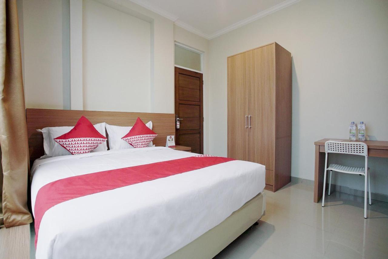 Oyo 415 The Kartini 8 Residence Cakarta Dış mekan fotoğraf