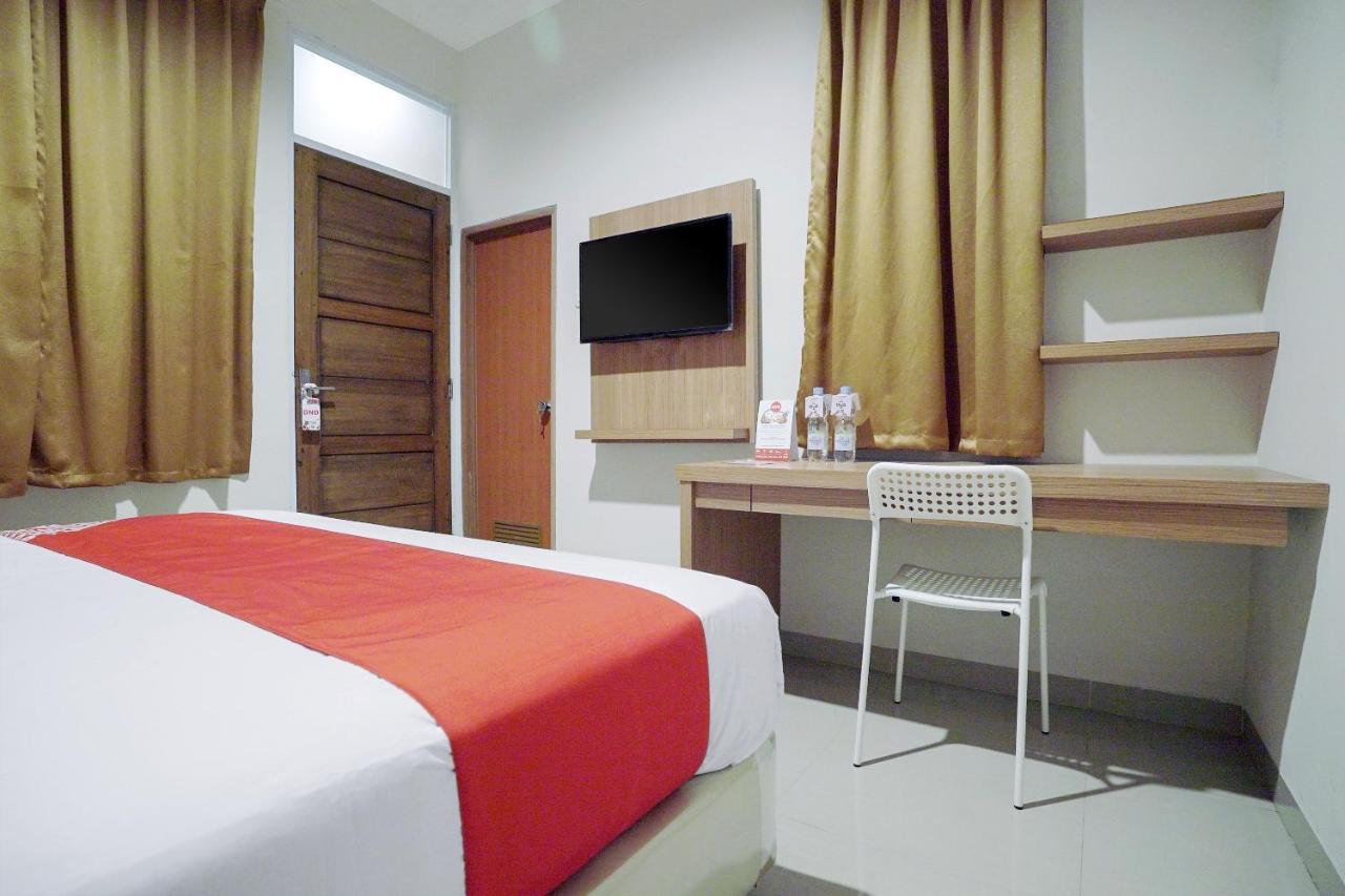 Oyo 415 The Kartini 8 Residence Cakarta Dış mekan fotoğraf