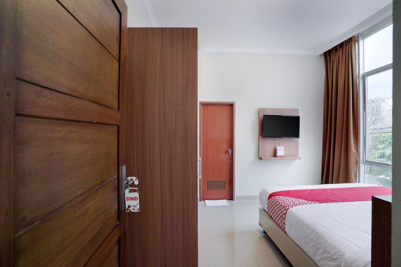Oyo 415 The Kartini 8 Residence Cakarta Dış mekan fotoğraf