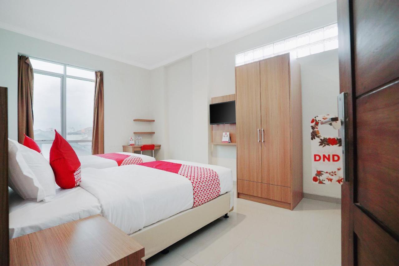 Oyo 415 The Kartini 8 Residence Cakarta Dış mekan fotoğraf