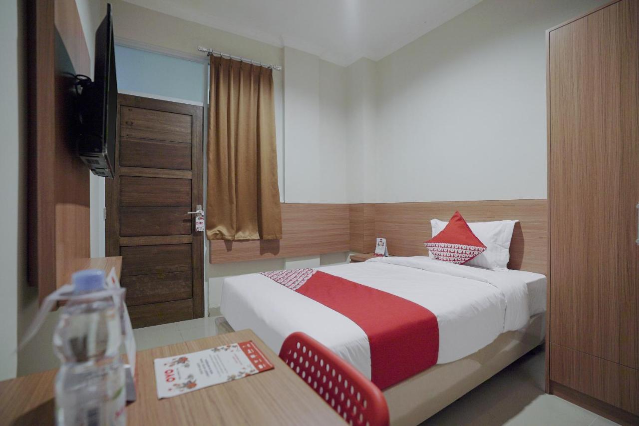 Oyo 415 The Kartini 8 Residence Cakarta Dış mekan fotoğraf
