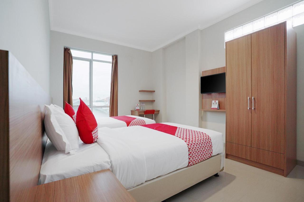Oyo 415 The Kartini 8 Residence Cakarta Dış mekan fotoğraf