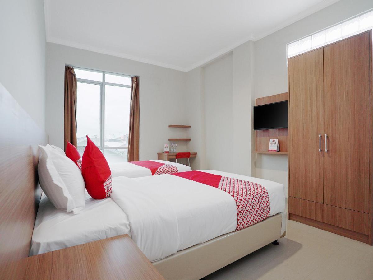Oyo 415 The Kartini 8 Residence Cakarta Dış mekan fotoğraf