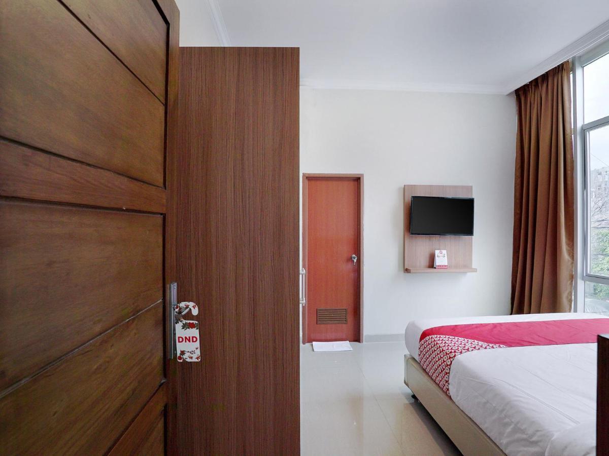 Oyo 415 The Kartini 8 Residence Cakarta Dış mekan fotoğraf