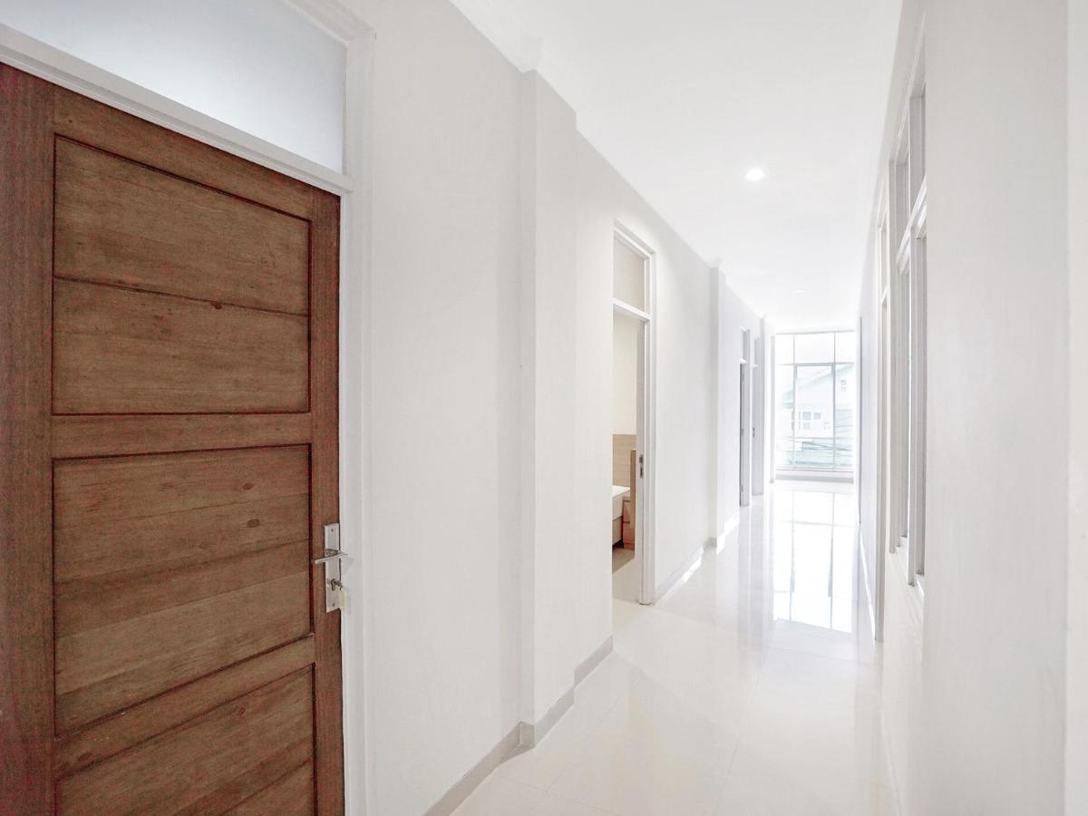 Oyo 415 The Kartini 8 Residence Cakarta Dış mekan fotoğraf