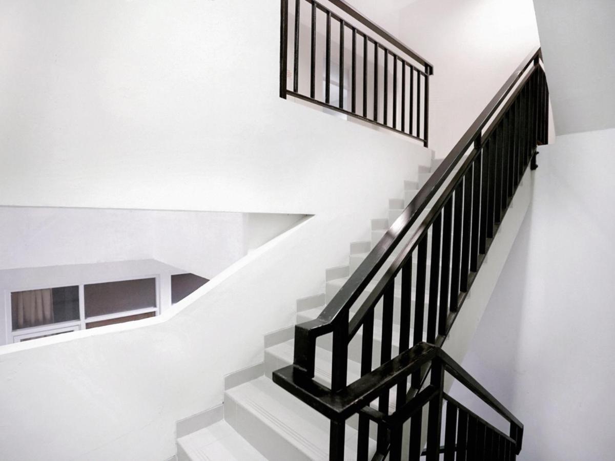 Oyo 415 The Kartini 8 Residence Cakarta Dış mekan fotoğraf