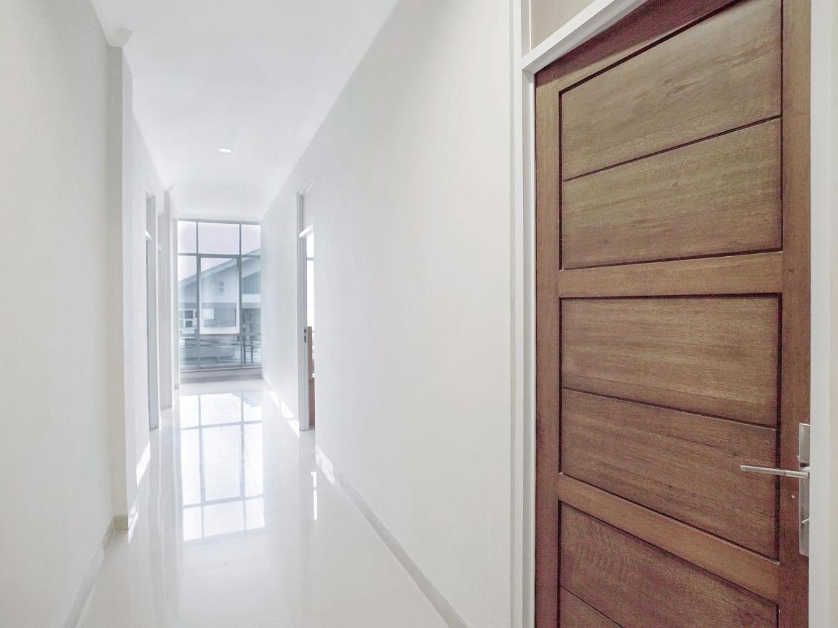 Oyo 415 The Kartini 8 Residence Cakarta Dış mekan fotoğraf